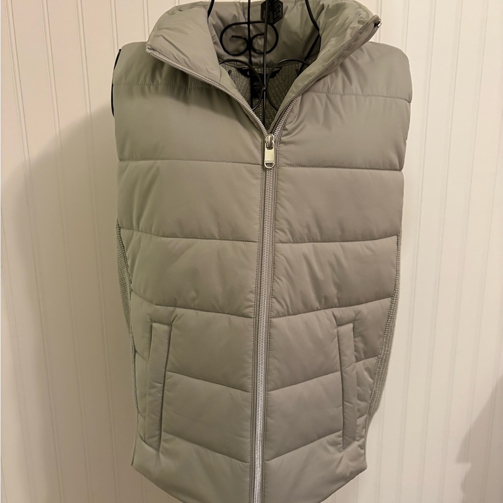 Athleta light Green Incline Hybrid  Vest - Picture 4 of 4